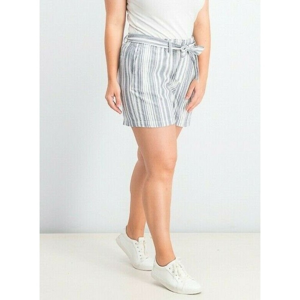 Sanctuary Women's Striped Short, Grey/White Size 8/10 Med